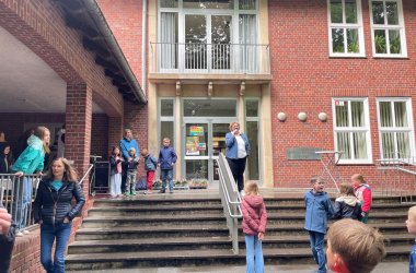 Link öffnet seitenüberlagerndes Dialog-Fenster